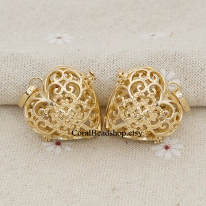 2pcs Hollow Open Love Heart Shape Cage Box, Lava Rock Bead Ball Locket Pendant for Aroma Essential Oil Diffuser Necklace DIY Jewelry Making
