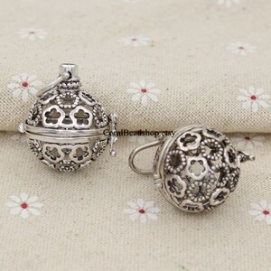 x0088-2pcs Antique Hollow Flower Plum Blossom Cage Box Ball Locket Pendant Essential Oil Diffuser Necklace Making