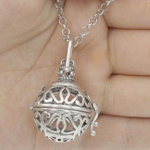 1pc Finished Antique Silver Hollow Crown Pendant Locket Diffuser Necklace Cage Box Locket for Essential Oil Diffuser Necklace Jewelry Making