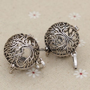 2pcs Hollow Tree of Life Charms Locket Pendant for Perfume Fragrance Aroma Essential Oil Scent Diffuser Necklace DIY Jewelry Making Supplies