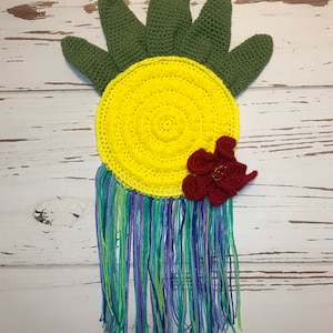 Pineapple Crochet Wall Hanging, Girls Wall, Classroom Decor, Floral Hanging, Fruit Decor, Flower, Distance Learning Decor, Home School