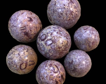 Jasper Strawberry 3Kg Spheres mixed 45mm to 90mm