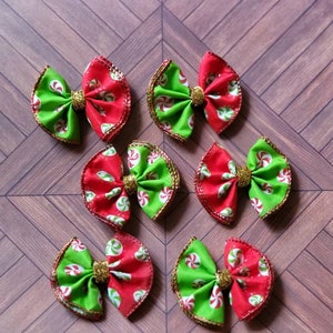 Noeuds de toilettage pour chiens (ruban imprimé bonbons de Noël) - Offre spéciale !
