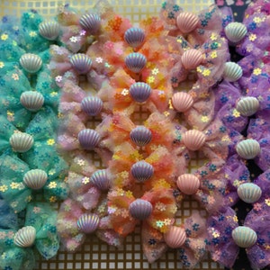 Dog Hair Bow (Shimmery Seashell & Flowers Tulle Ribbon)
