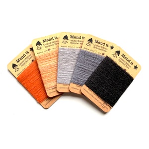 Fils de réparation de laine, Quintette, orange et gris, refaits, recyclés, teints à la main, fibres assorties, réparation visible, vêtements réutilisés, zéro déchet