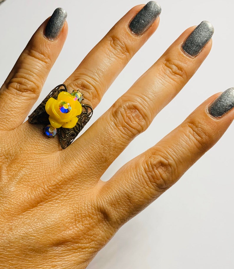 Flower crystal ring,crystal ring,easter rings,summer rings,easter,filigree rings,flower rings,knuckle rings,brass filigree,adjustable rings