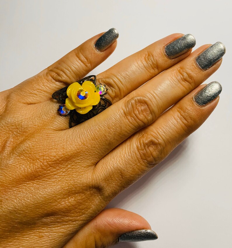 Flower crystal ring,crystal ring,easter rings,summer rings,easter,filigree rings,flower rings,knuckle rings,brass filigree,adjustable rings