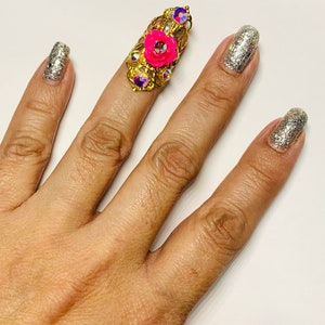 Crystal claw ring, nail tip, Pink rose, claw ring, nail guard, metal finger tip, nail tip, metal claw, nail ring.