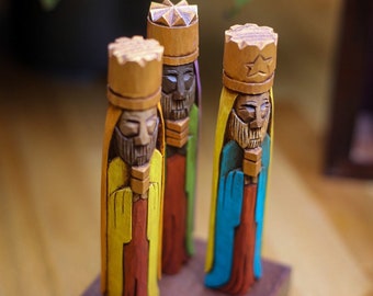 Tres Reyes Magos (Three wise men) hand carved