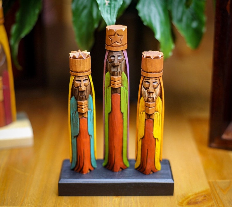 Tres Reyes Magos Three wise men hand carved image 2