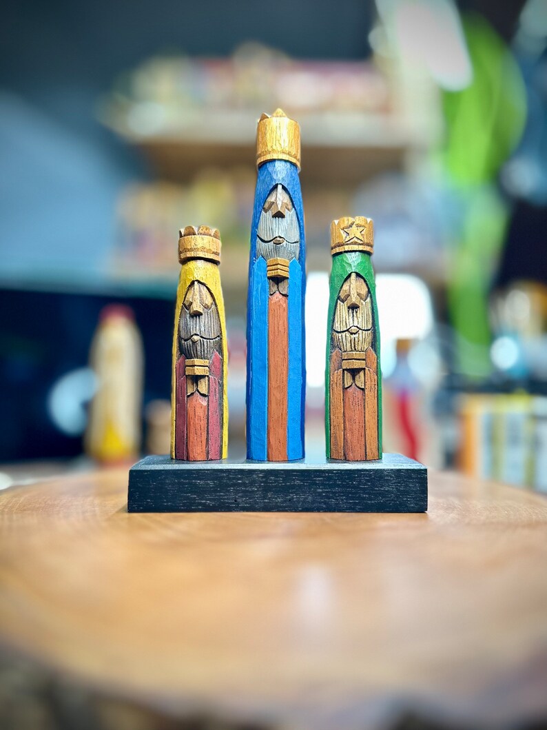 Tres Reyes Magos Three wise men hand carved image 2