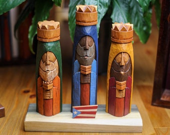 Hand carved Tres Reyes Magos (Three wise men) in cedar wood 6" Tall with the Puerto Rico Flag on front, Mahó base (2.5”x8”)