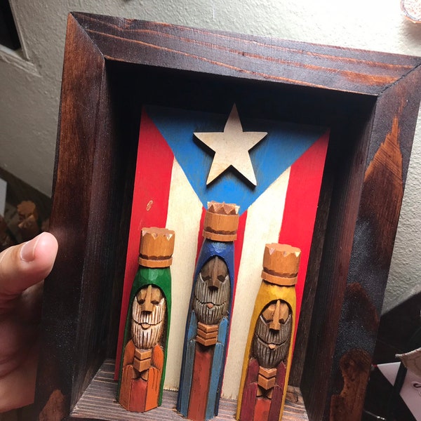 Tres Reyes Magos (Three wise men) hand carved 4" Tall with the Puerto Rico Flag behind on a wall mount frame.