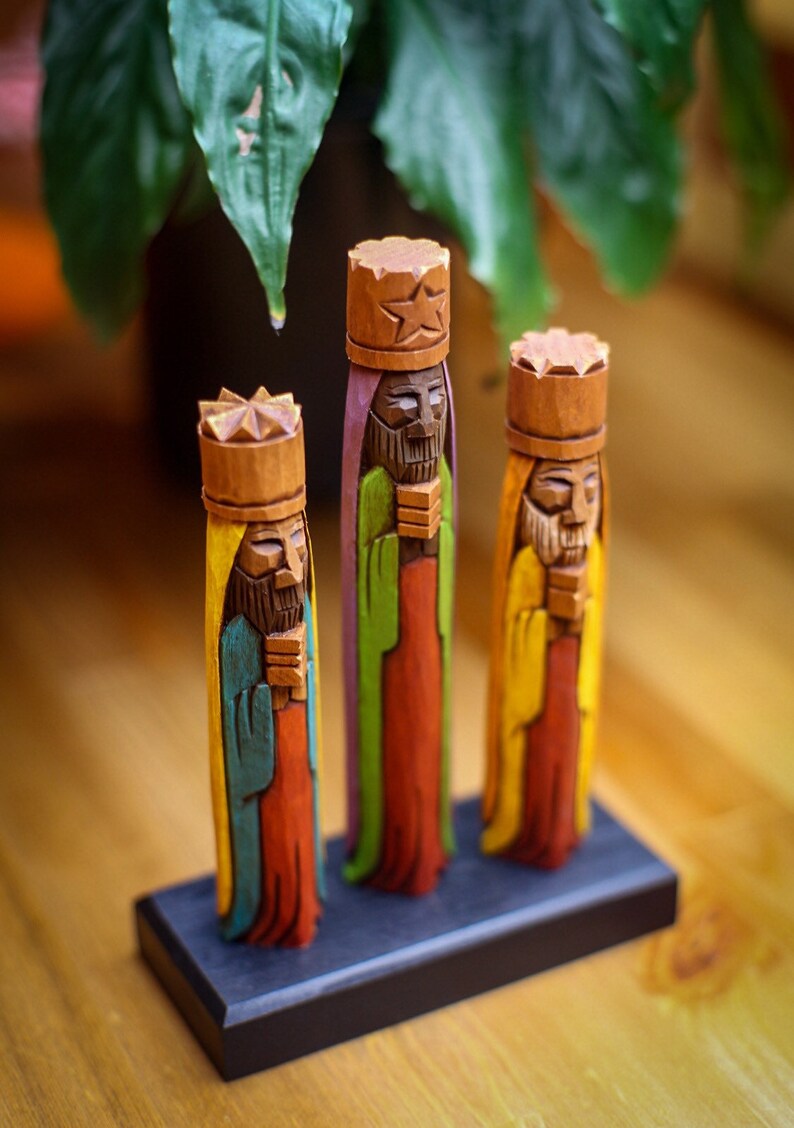 Tres Reyes Magos Three wise men hand carved image 1