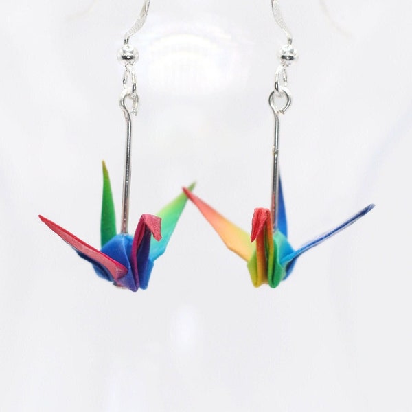 Boucles d'oreilles arc-en-ciel.Boucles d'oreilles grue en origami.Boucles d'oreilles origami.Cadeau unique.Cadeau de fierté.Boucles d'oreilles de fierté.Cadeau arc-en-ciel.Cadeau LGBTQ.Boucles d'oreilles colorées