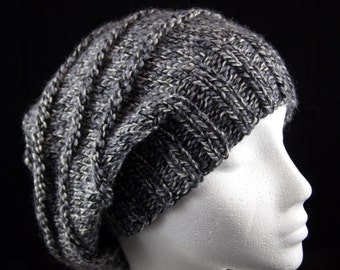 Hand knit woollen slouchy beanie / beret hat in grey marl. Womens hat. Mens hat. Handknit hat. Knit grey hat. Wool hat. Gift for him