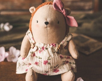 Stuffed hedgehog sewing pattern and tutorial, hedgehog pattern PDF Instant Download, hedgehog girl sewing instructions, toy sewing pattern