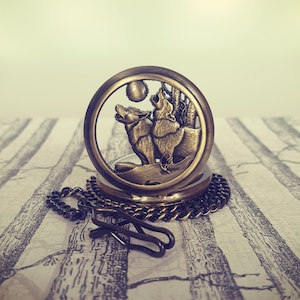 Wolf bronze plated pocket watch with wolves howling at the moon design and chain clasp for men&#39;s waistcoat