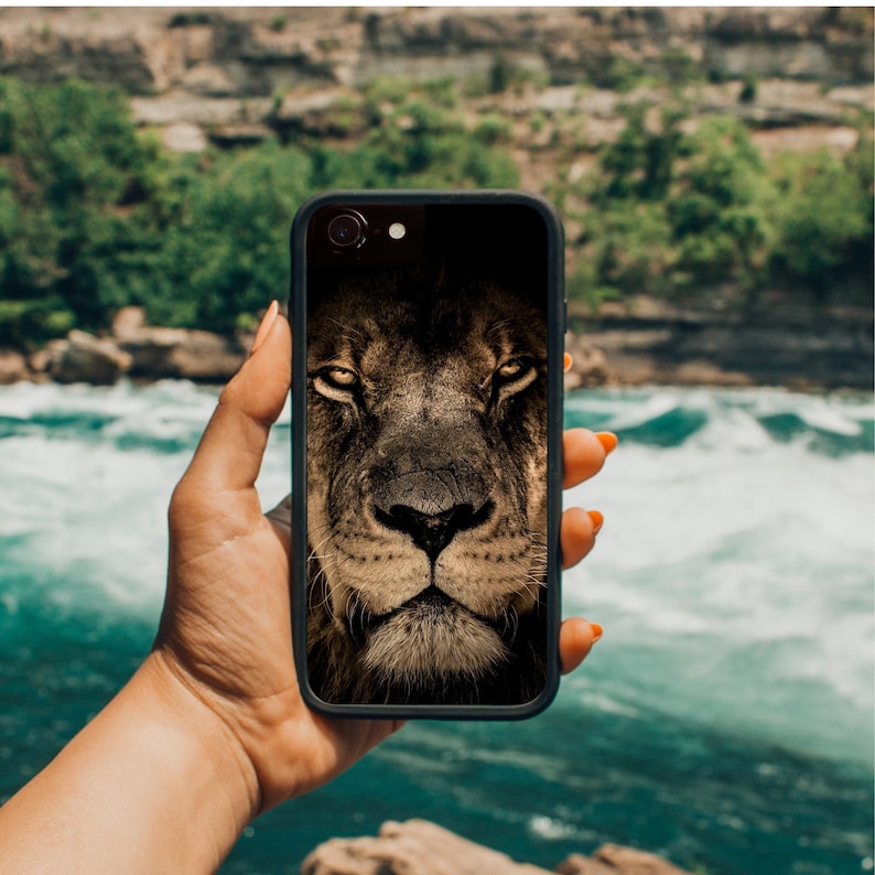 Lion Head Phone Case: Black Rubber, Shock Resistant image 1