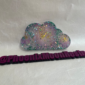 Piatto portagioie in resina multicolore con nuvole scintillanti