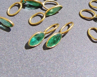 18k Gold Emerald Marquise Charm • 6x3mm / 5x2.75mm • 5.50x4mm Oval Ring 4.50x3mm Hole • Natural Zambian Emerald • Solid 18 Carat Gold