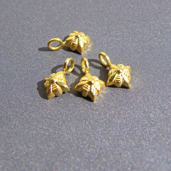 18k Gold Fancy Cross Charm • 5.50x5.50mm Motif • 3mm Ring / 2mm Hole • Solid 18 Carat Gold • Handmade