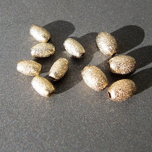 14Kゴールドライスビーズ • 5 x 3 mm 6 x 4 mm • スパークリングスターダスト仕上げ • ソリッド14カラットイエローゴールド • スペーサービーズ DIYジュエリーパーツ