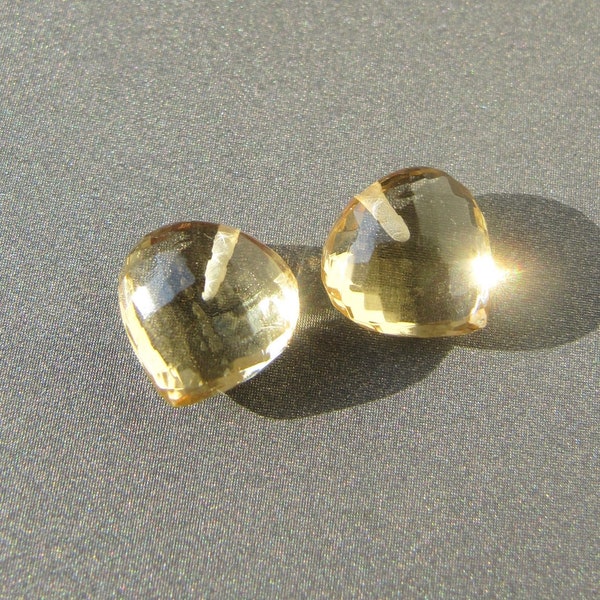 Cœurs de citrine champagne • 8,50-9,50 mm • Demi-percé • Paire assortie • AAA micro-facettes • Pierres précieuses naturelles • Paillettes dorées claires scintillantes