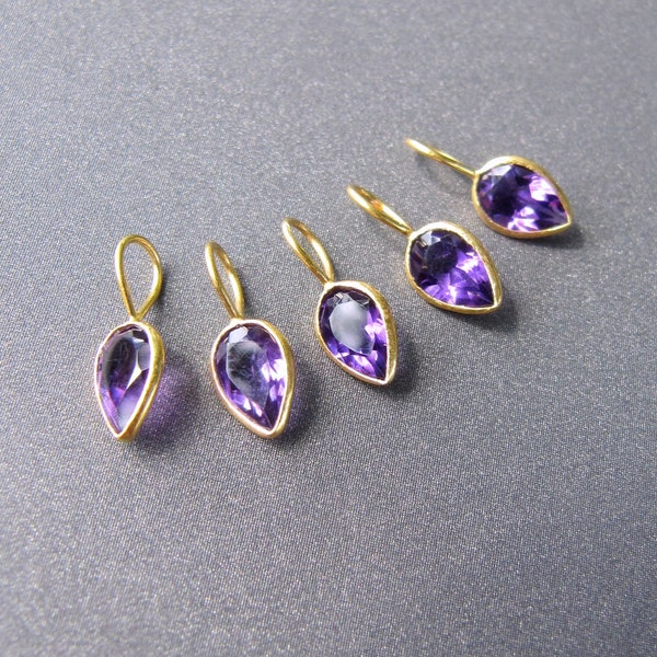 18k Gold Amethyst Tear Drop Charm • 5x3.50mm Eyelet with 3.75x2.50mm Hole • 6x4mm Natural gemstone • Solid 18 Carat Gold