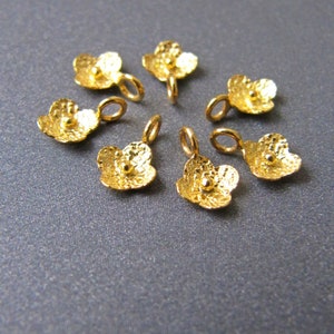 18k Gold Flower Charm • Tiny 4.75mm Flower • 2.50mm Ring / 1.50mm Hole • Solid 18 Carat Gold • 4 Petals Clover Pendant Lucky charm• Handmade