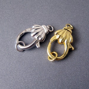 Cierre de concha • Plata / Vermeil de oro amarillo • 22 x 12 mm Langosta • 27 mm de largo con anillas