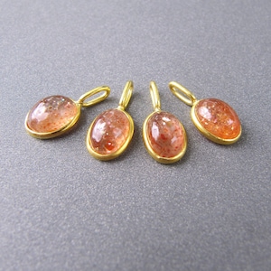 18k Gold Sunstone Charm • 5x7mm • 5x3.25mm Ring / 3.30x2.40mm Hole • Natural Gemstone • Solid 18 Carat Gold