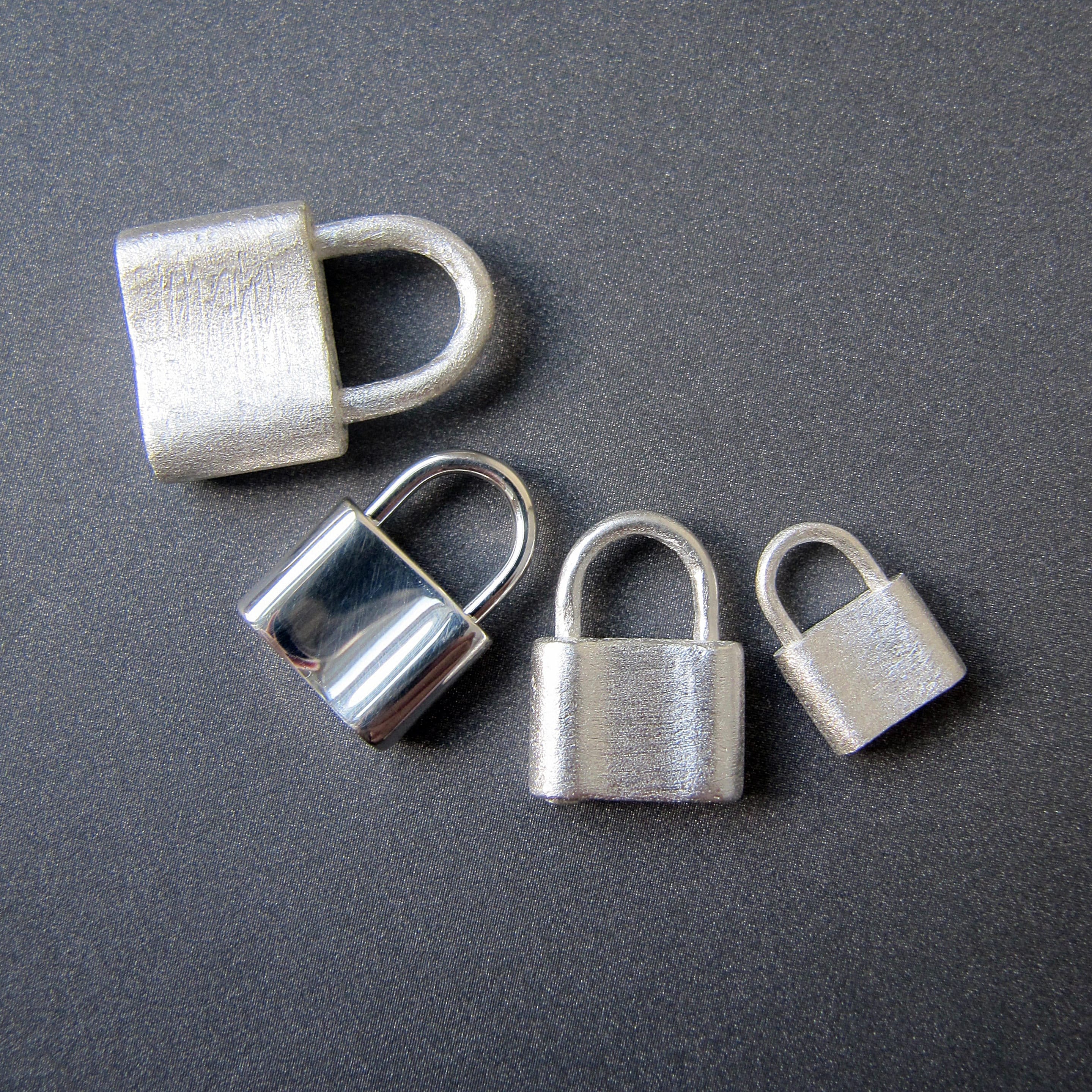 Small silver padlock discount