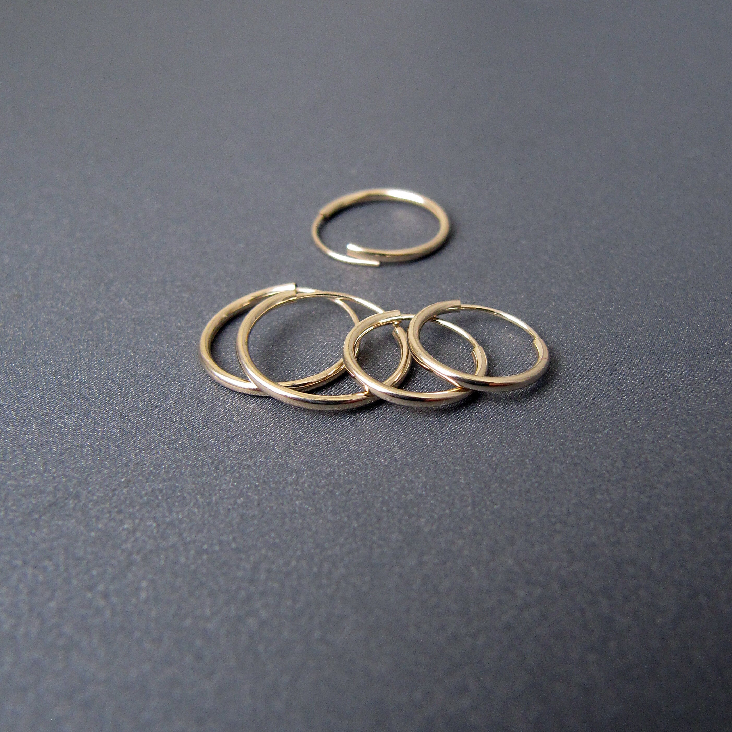 ピアス LESS IS MORE 14K Gold 27mm Pipe Ring Earrings il_fullxfull.2913472791_1erq.jpg