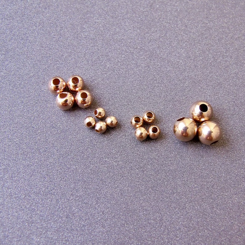 Cuenta redonda de oro rosa de 18k • 1,8 mm 2,2 mm 3 mm 4 mm 5 mm 6 mm • Peso medio / Lo suficientemente resistente para pulseras • Oro rosa macizo de 18 quilates 750 imagen 1