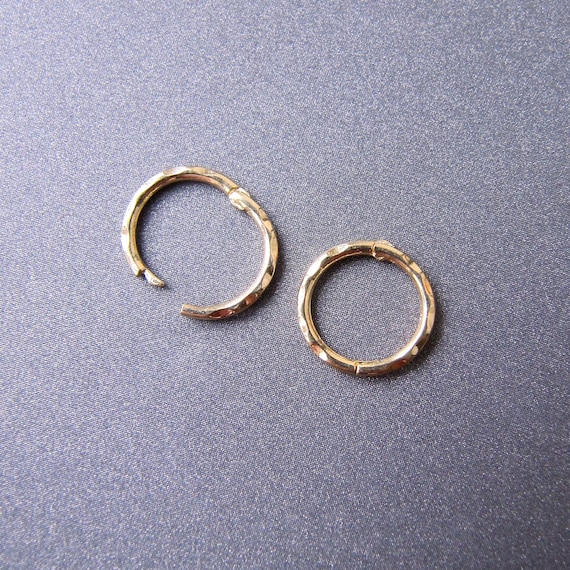 Single 14k Yellow Gold Endless Hoop Earring (1mm) (12mm)