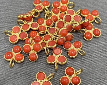 Natural Sardinian Coral Charm in 18k Gold • 8x10mm Triple Cluster Round Berry Pendant • Solid 18 Carat Gold • Tariff Free to USA
