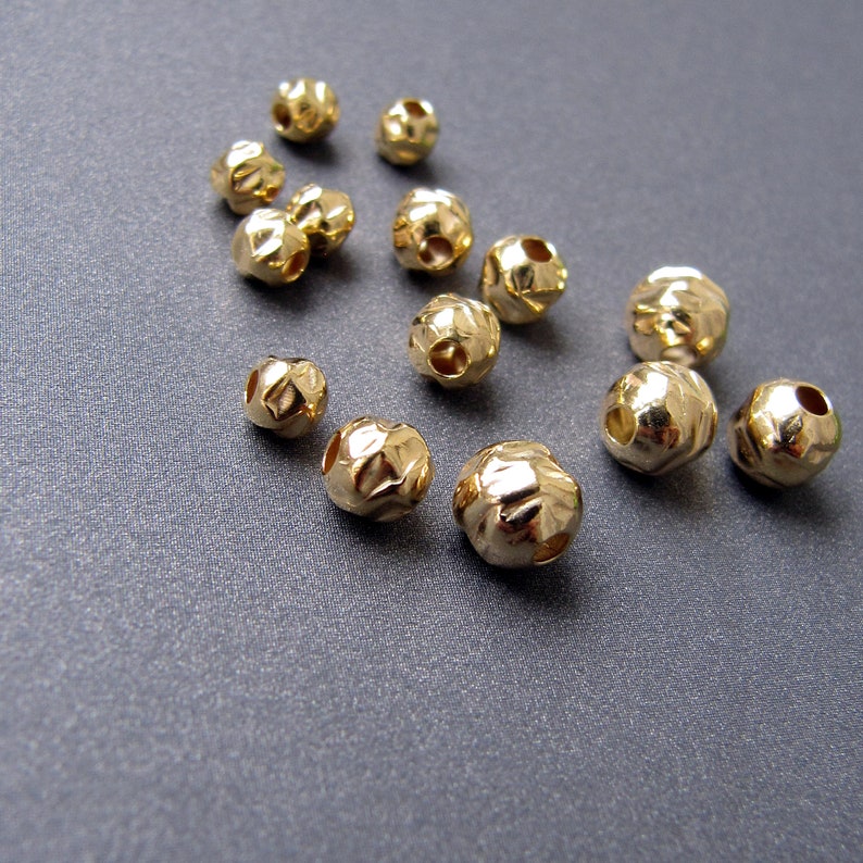 Gold gefüllte gehämmerte runde Perle 3mm 4mm 5mm 6mm Fancy Sphere Ball Rondelle Spacer Perlen Modernes, zeitgenössisches Design Bild 1