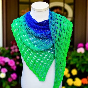 Crochet Pattern - Triangular Scarf Window View