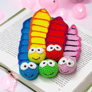 Crochet Pattern - Bookworm Bookmarker