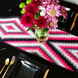 Schema all'uncinetto - Runner da tavolo angolo ad angolo