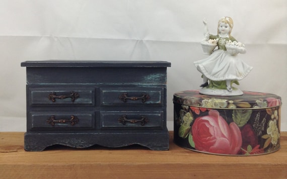 Black Wood Jewelry Box Musical Jewelry Box