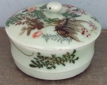 Vintage Trinket Box     Powder Box     Candy Dish    Green Stash Jar    Ring Box     Jewelry Box     Gift Box