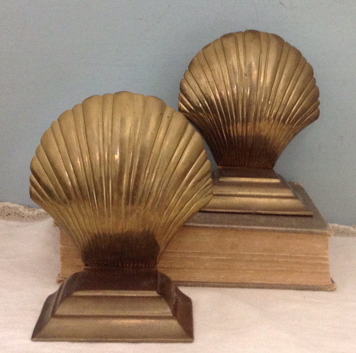 Brass Clam Shell Bookends Vintage Shell Bookends Shell Etsy