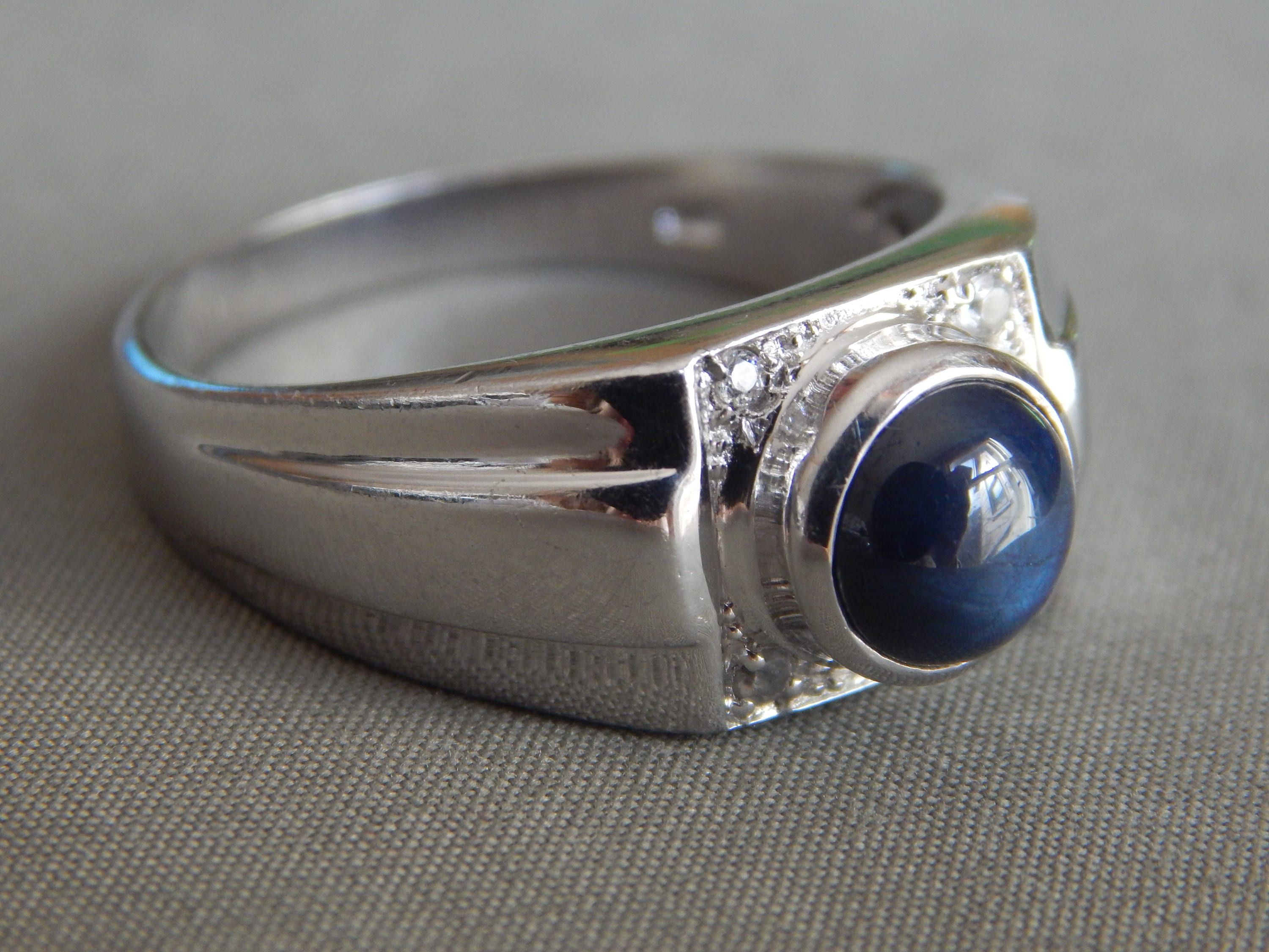 Bague Ancienne En Argent Massif Avec Saphir Cabochon - Style Art Déco, Bleu, Occasion