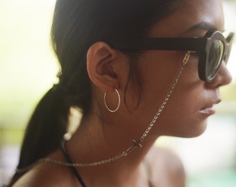 SILVER CROSS Glasses Chain | Modern | Minimal | Cool