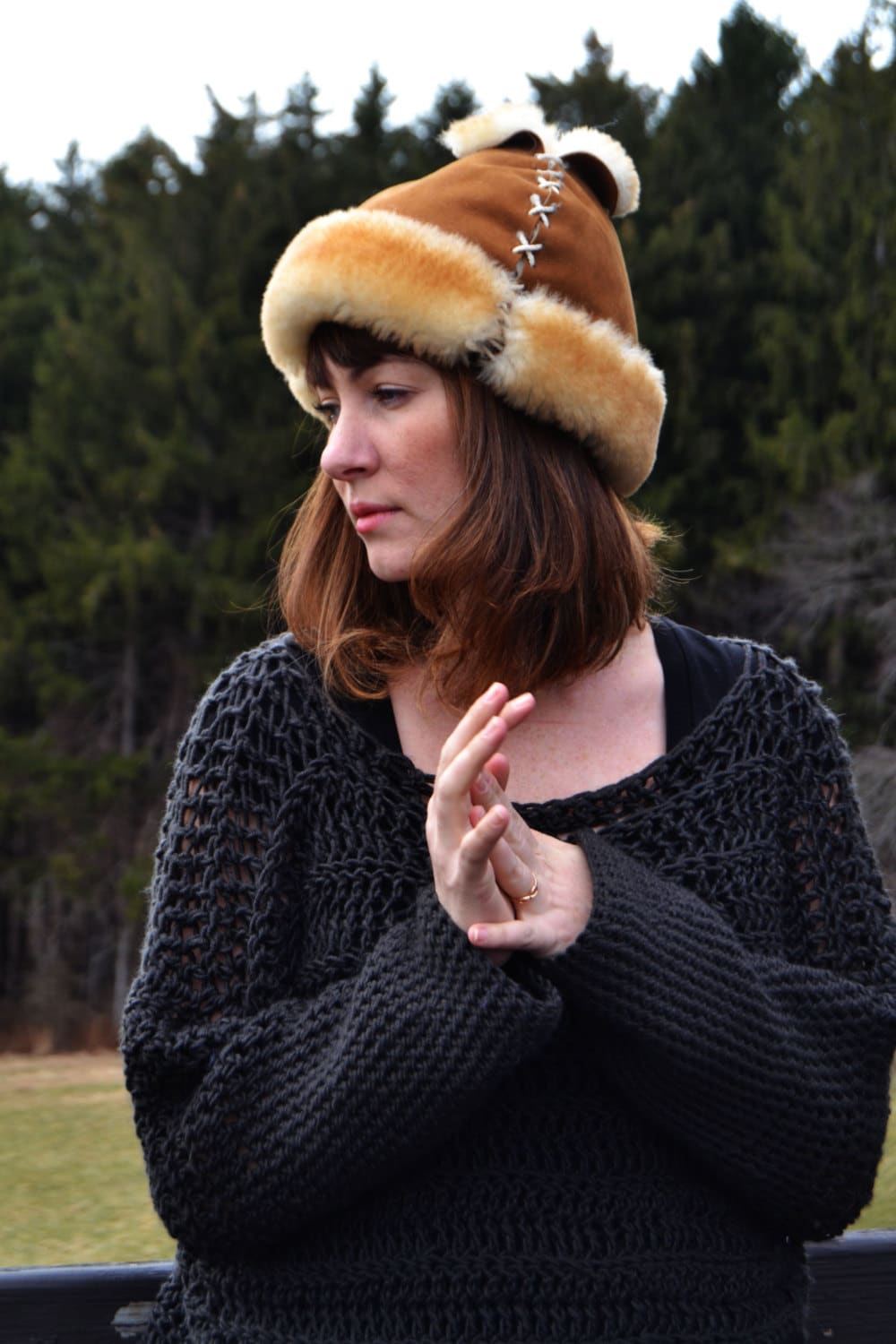 Mongolian Hat - Stony - Sheepskin Shearling Fur Lace  display picture 3