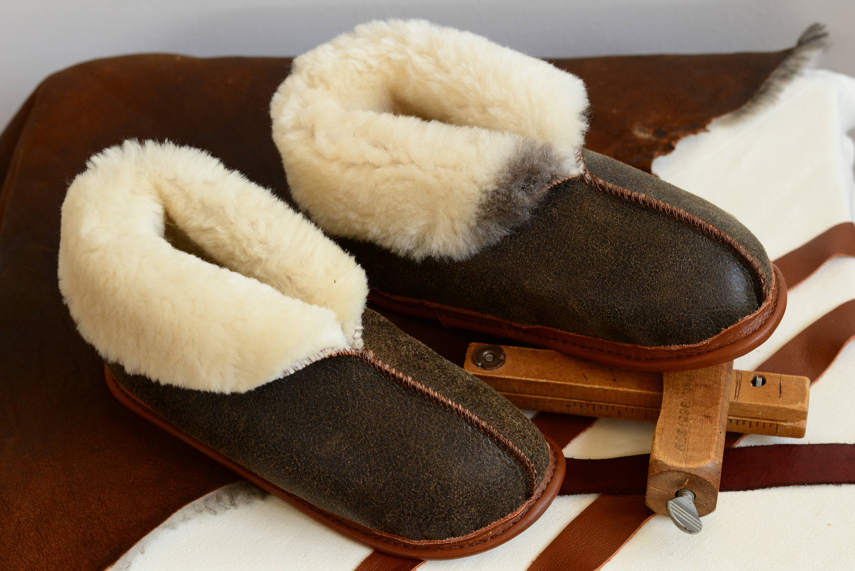 The Best Men's Sheepskin Slippers Shearling Booties Fur | Etsy