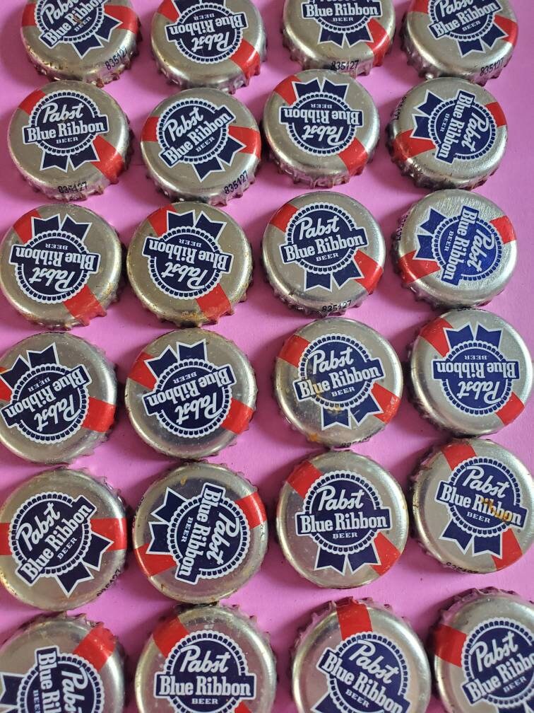 100 Pabst Blue Ribbon beer bottle caps. No Dents Etsy