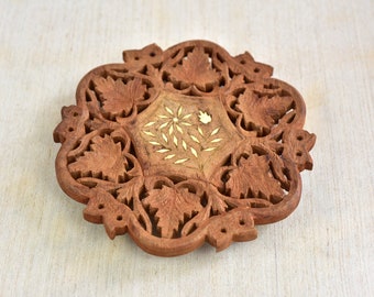 Vintage,Carved,Wooden,Trivet,1970s,Plant Stand,Floral Inlay,India,Footed Trivet,Handmade,Leaves,Brown,Collectible